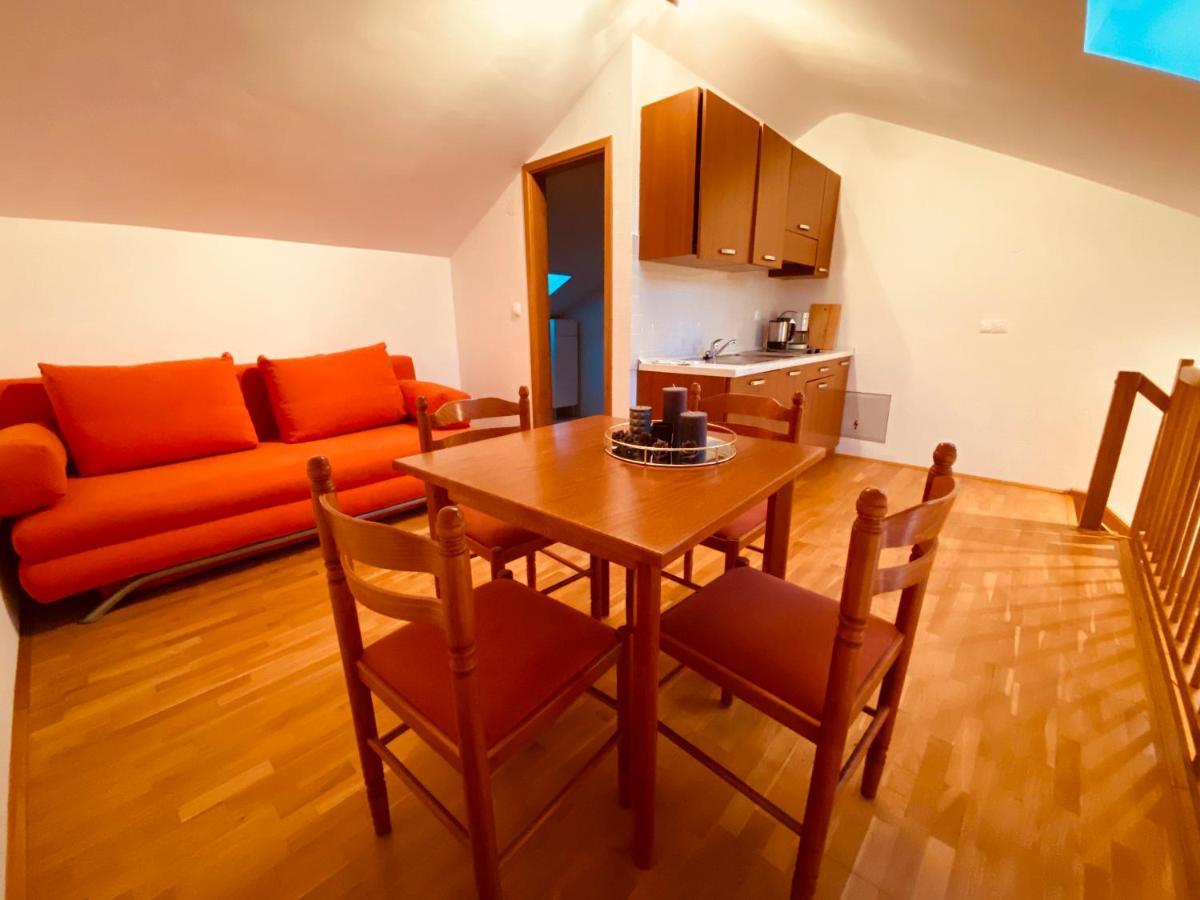 Apartments La Mer Novi Vinodolski Eksteriør billede