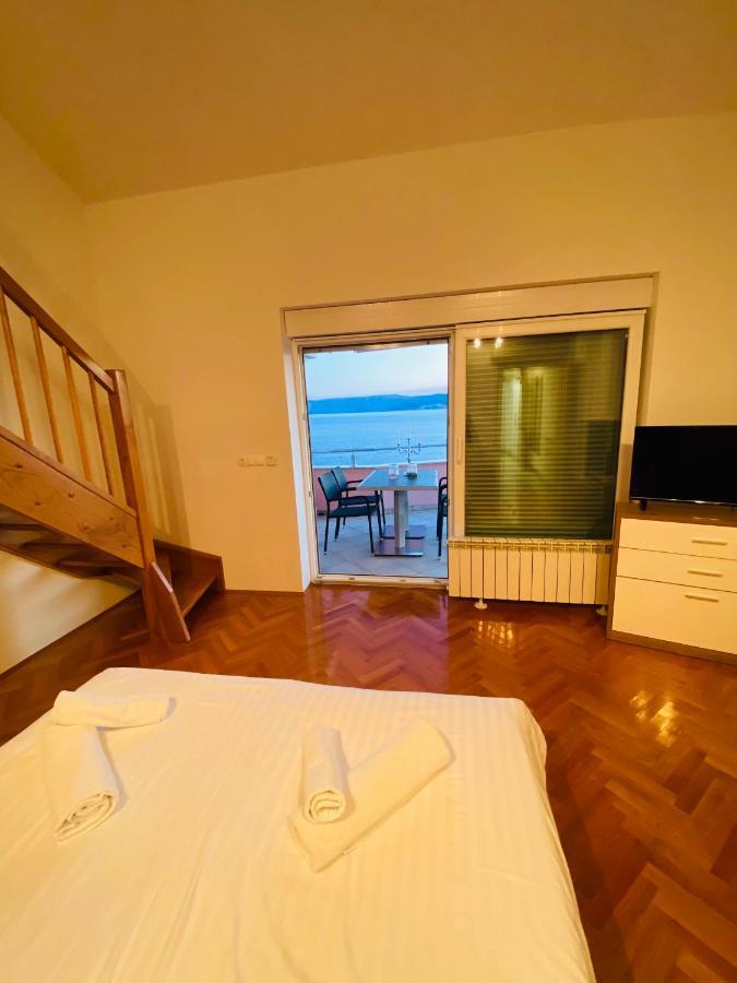 Apartments La Mer Novi Vinodolski Eksteriør billede